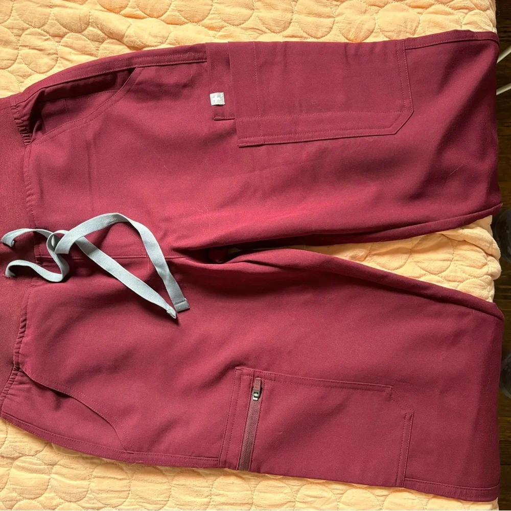 Figs High Waisted Yola Skinny Scrub Pants - Picture 7 of 12